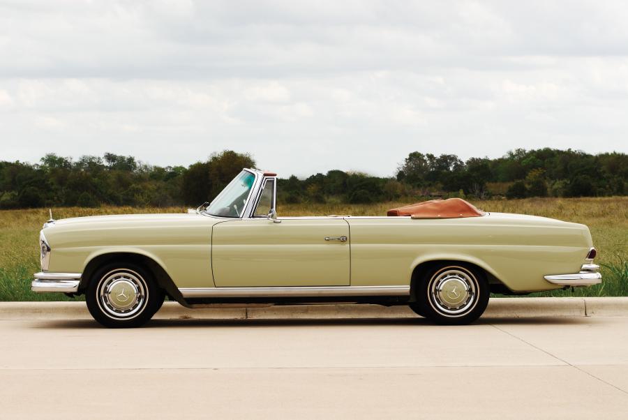  Mercedes-Benz 220 SE Cabriolet 1965 года  (фото 10 из 14)